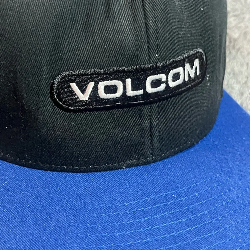 Volcom Men's‎ (Unisex) Blue and Black Classic Snap-Back Hat